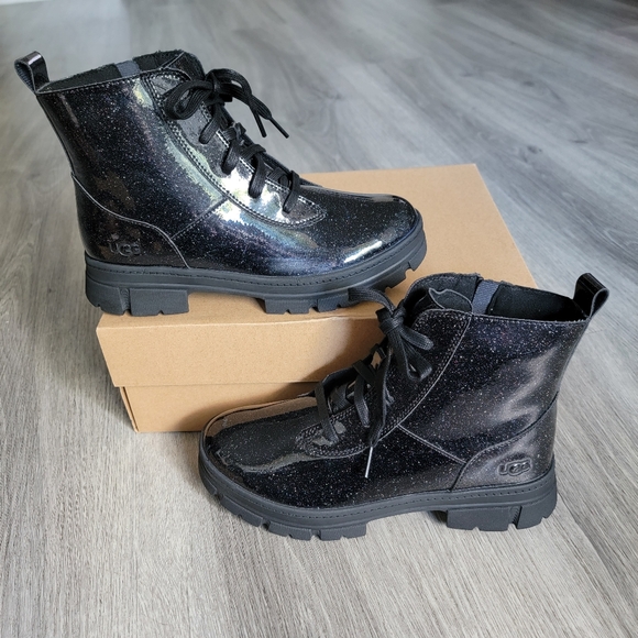 UGG Kids Ashton Lace-up Glitter Boot - Picture 1 of 11